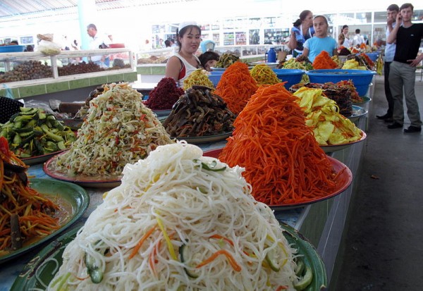 Bazar in Turkmenbashi. Photo by Peretz Partensky.