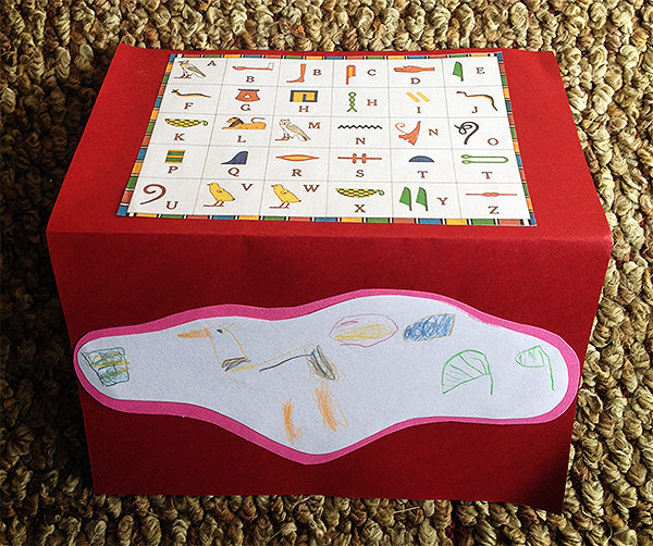 How to throw an Egyptian-themed birthday party | DIY Invitation