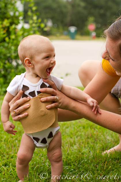 Cannoli (16 Halloween Costumes Made from the World’s Most Iconic Foods)