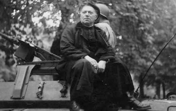 Felix Kir. Photo by Dijobb Beaune www.dijonbeaunemag.fr