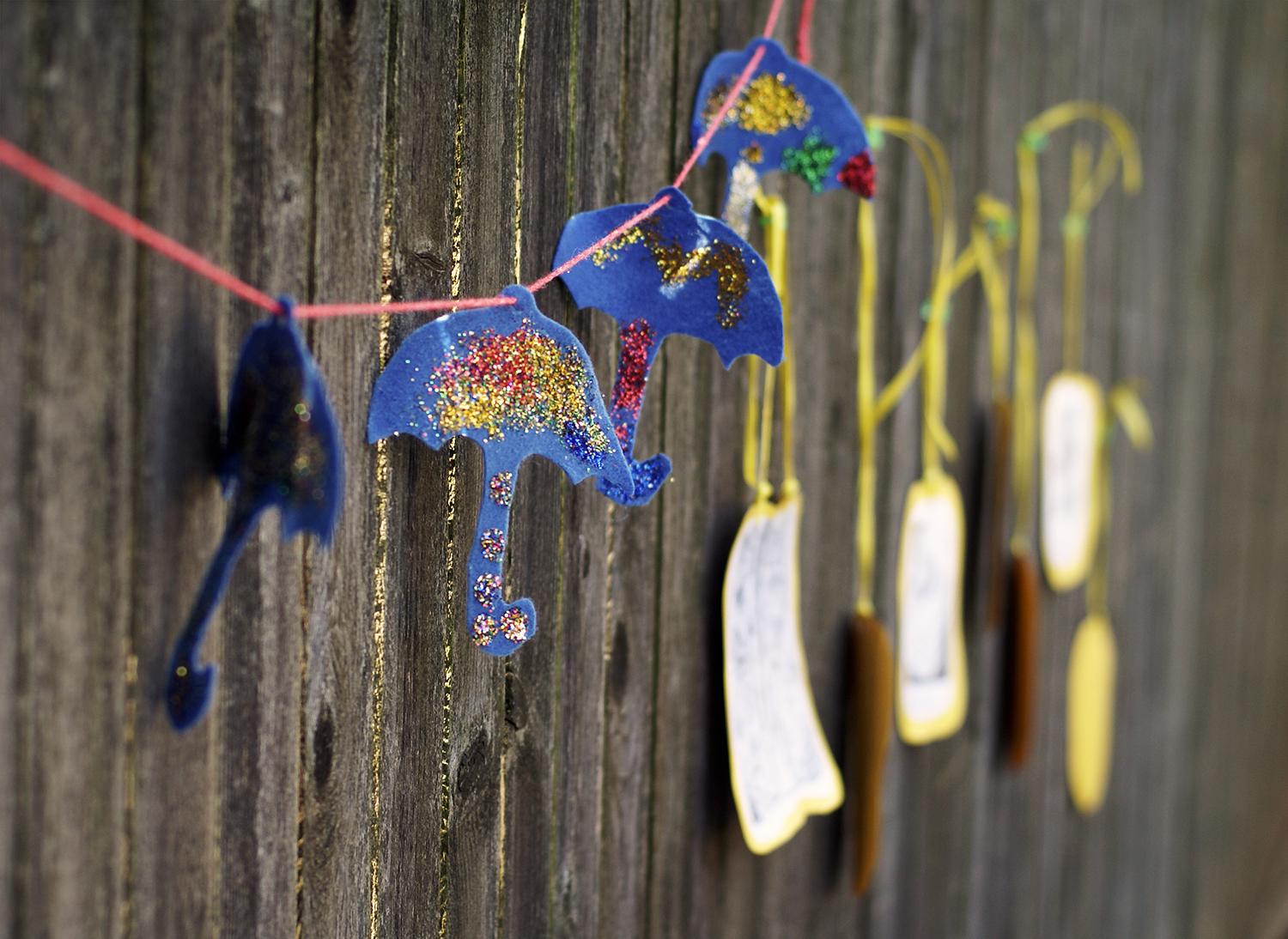 Mary Poppins Birthday Party: Homemade Umbrellas